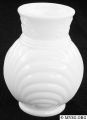 3550-0237_vase_4half_in_milk_w124.jpg