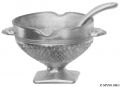 mt-vernon-030_sauce_boat_and_ladle.jpg