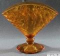 1920s-0410_5qtr_x_6qtr_fan_vase_e_cleo_amber.jpg