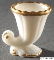 1920s-0702_miniature_cornucopia_gold_edge_milk_w123.jpg